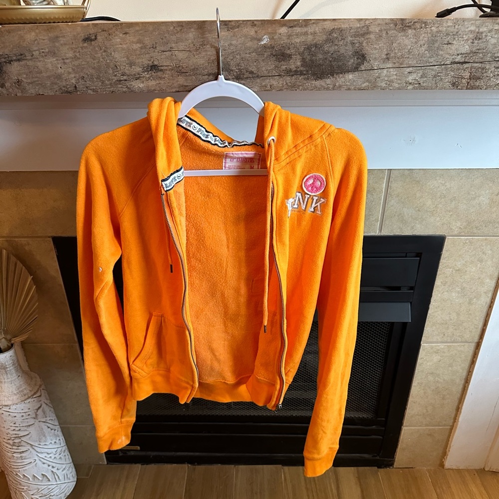 VS Pink hoodie Tennessee